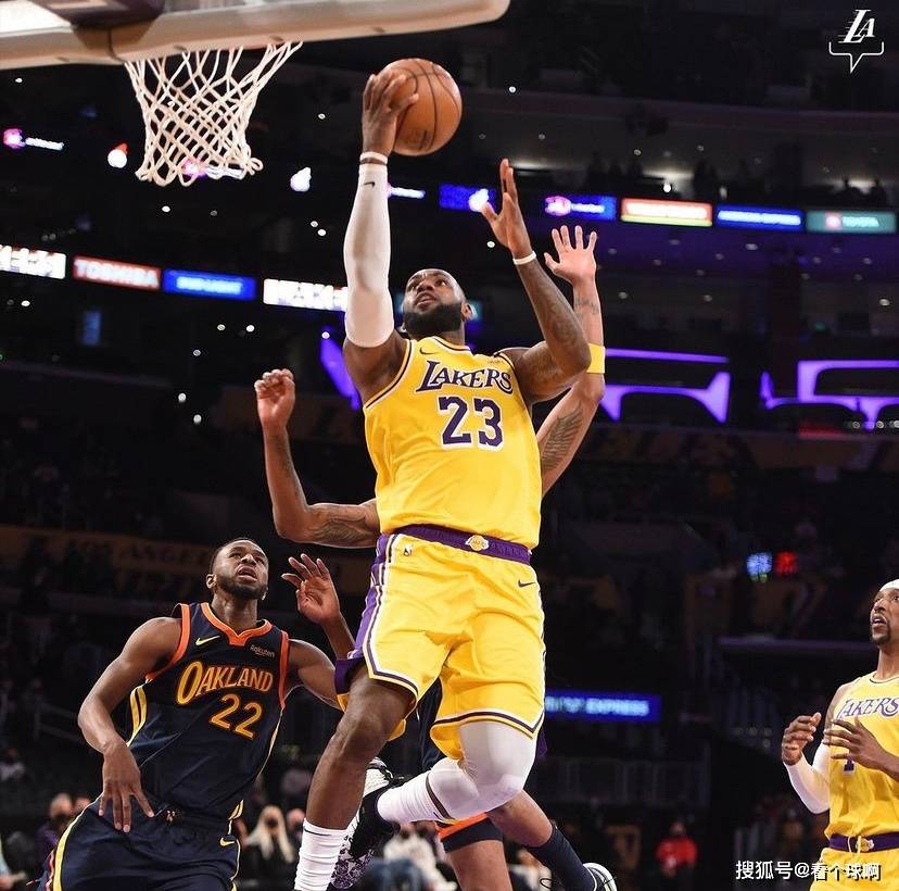 九游-Uzi在湖人比赛中关键助攻，绝杀引发热议！的简单介绍